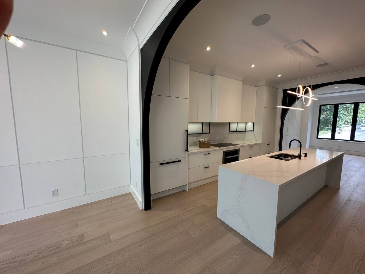 dc98282a-6f73-4dbd-8133-65174a15b4ab